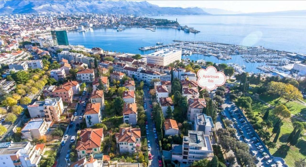 Ibis Your Cosy Oasis With Private Parking And Patio Split Dış mekan fotoğraf