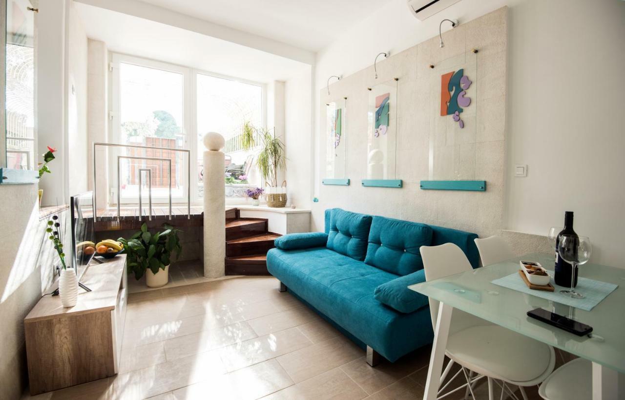 Ibis Your Cosy Oasis With Private Parking And Patio Split Dış mekan fotoğraf