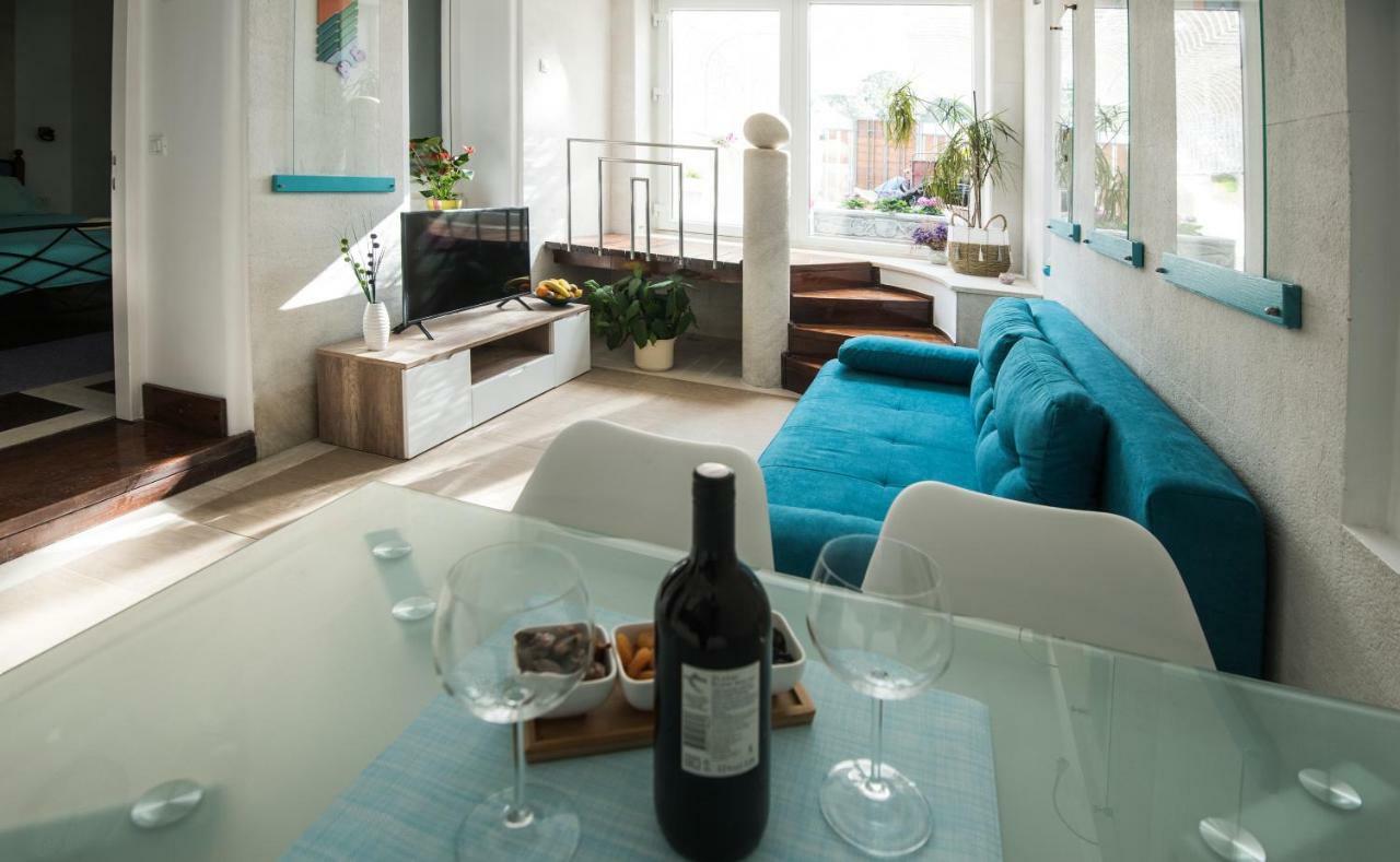 Ibis Your Cosy Oasis With Private Parking And Patio Split Dış mekan fotoğraf